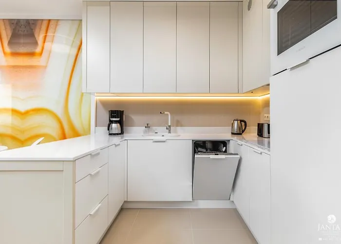 Jantar - Miodowy Dom Center